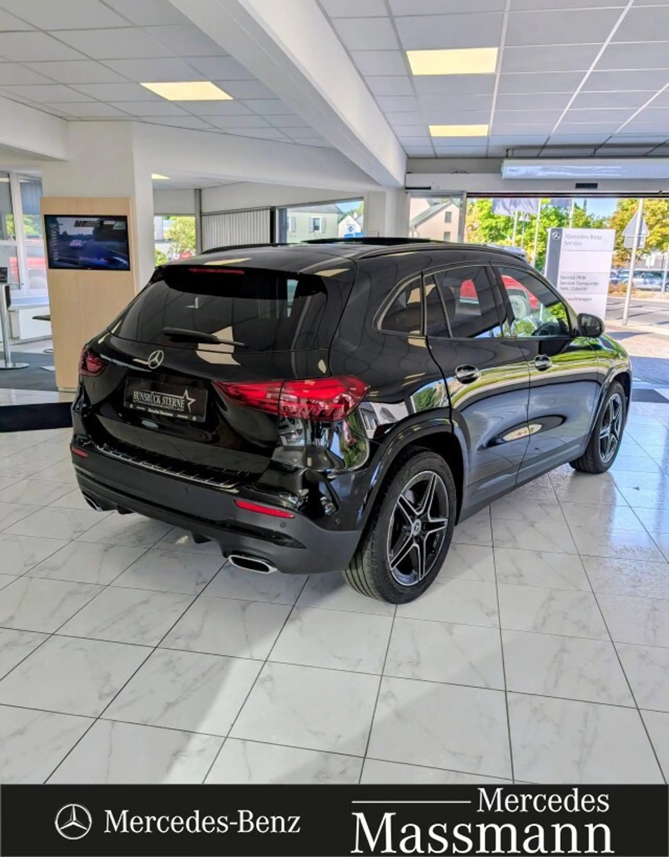Mercedes-Benz GLA 220 GLA 220 d 4MATIC AMG Line Navi/Pano.-Dach/Styling — photo 5