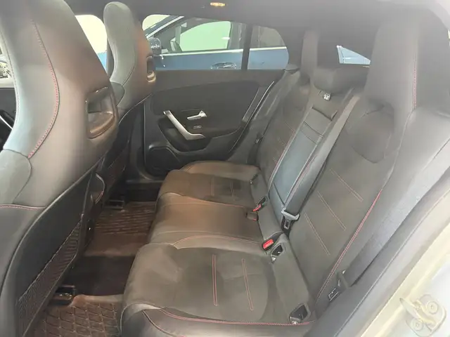 Mercedes-Benz Cla view 11