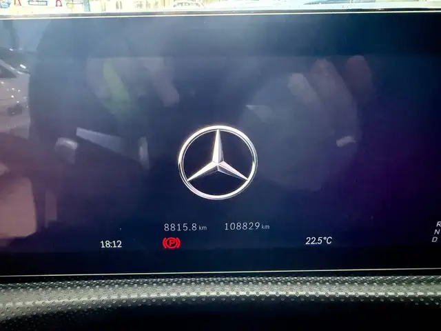 Mercedes-Benz Cla view 10