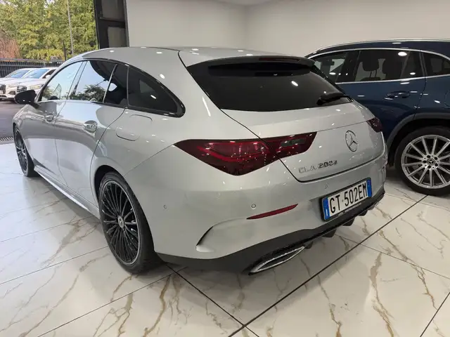 Mercedes-Benz Cla view 4