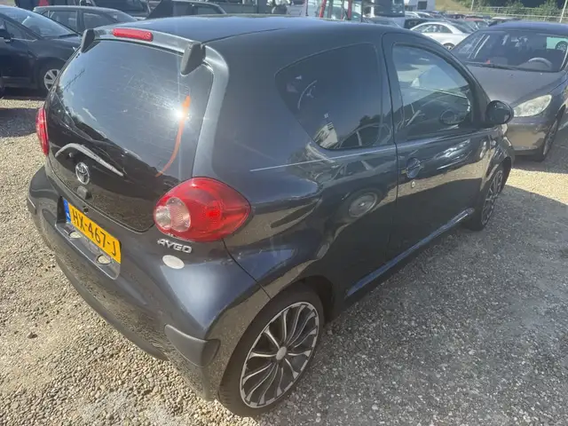 Toyota Aygo view 4