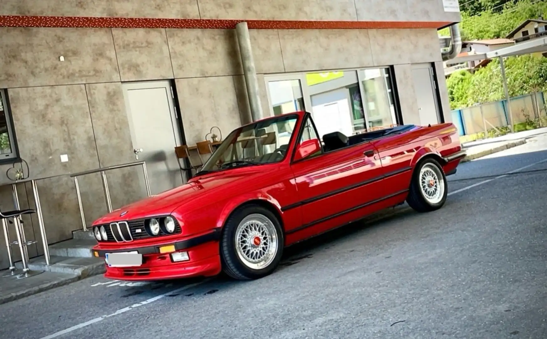 BMW 325 325i Cabrio - 1