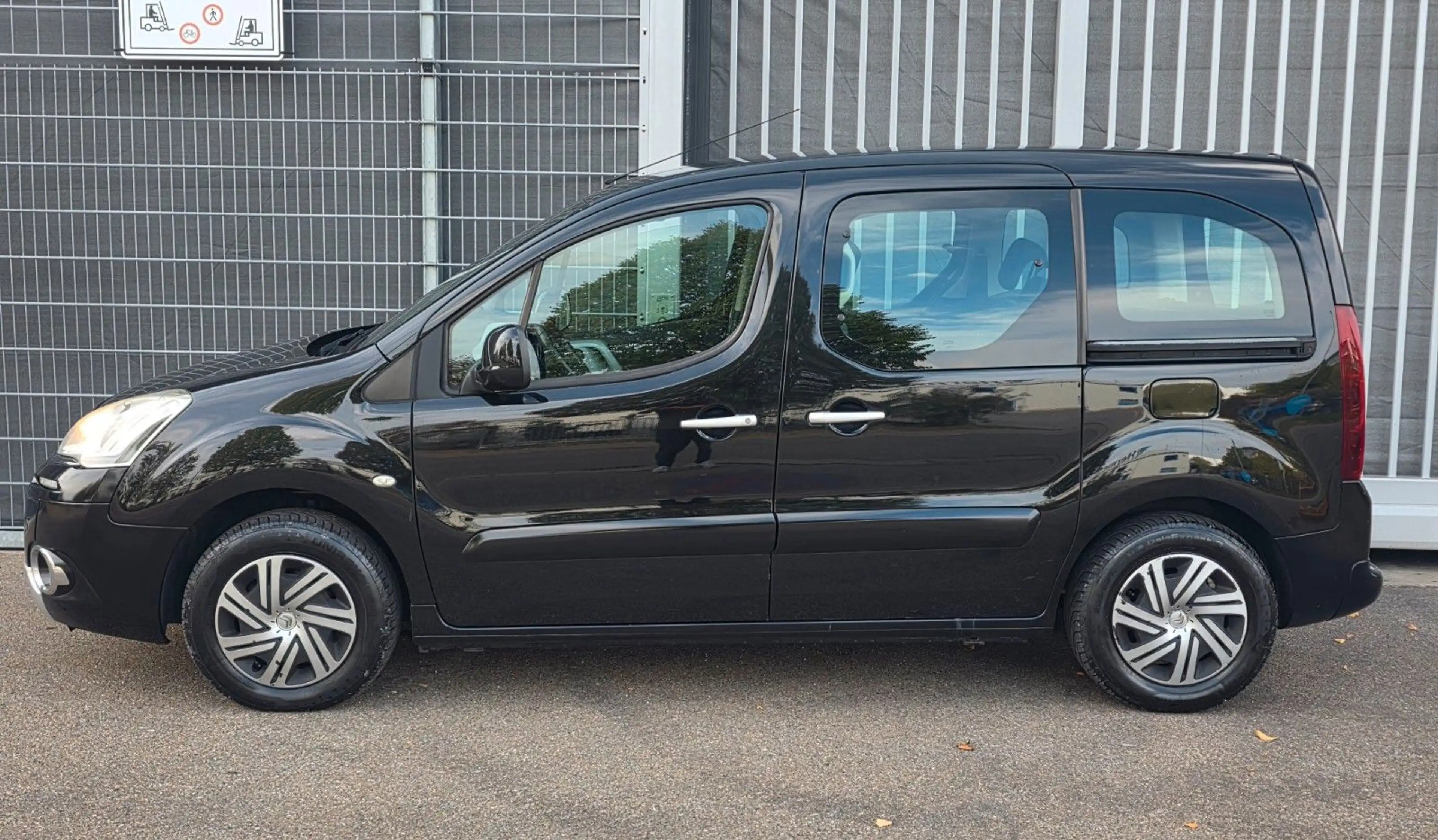 Citroen Berlingo 1.6/TÜV NEU/AUTOMATIK/KLIMA/PDC/TEMP. — photo 9