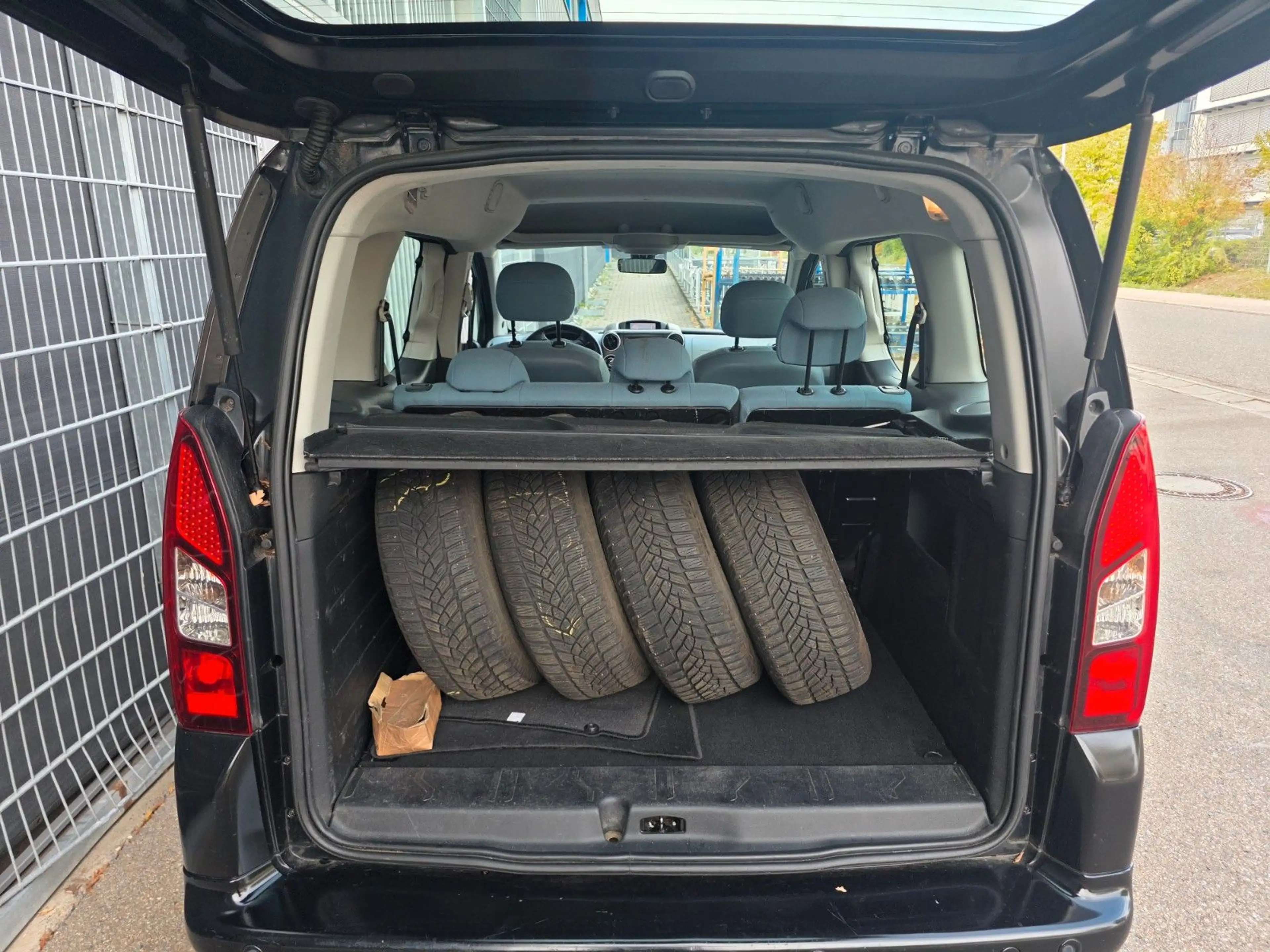 Citroen Berlingo 1.6/TÜV NEU/AUTOMATIK/KLIMA/PDC/TEMP. — photo 12