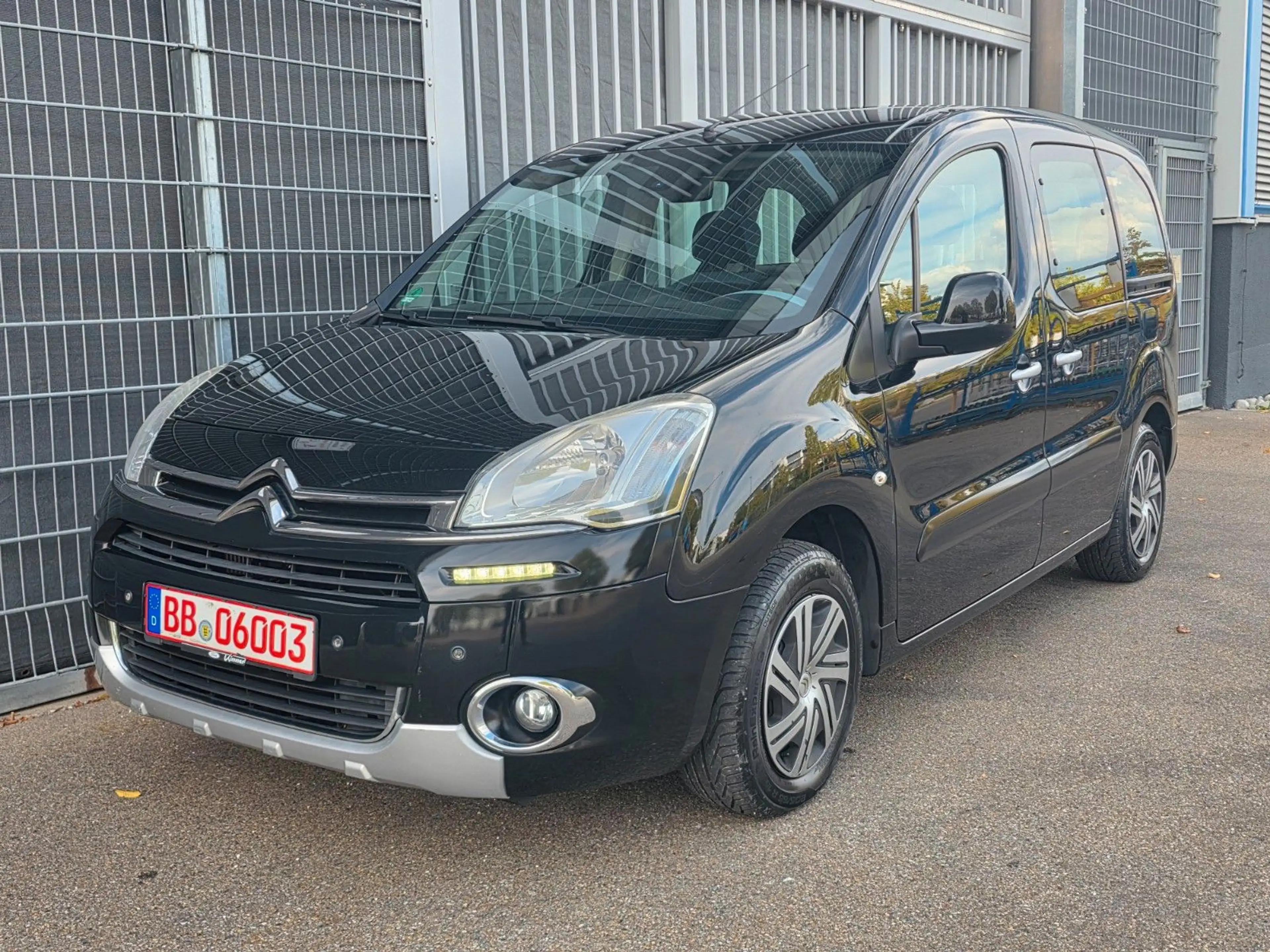 Citroen Berlingo 1.6/TÜV NEU/AUTOMATIK/KLIMA/PDC/TEMP. — photo 2