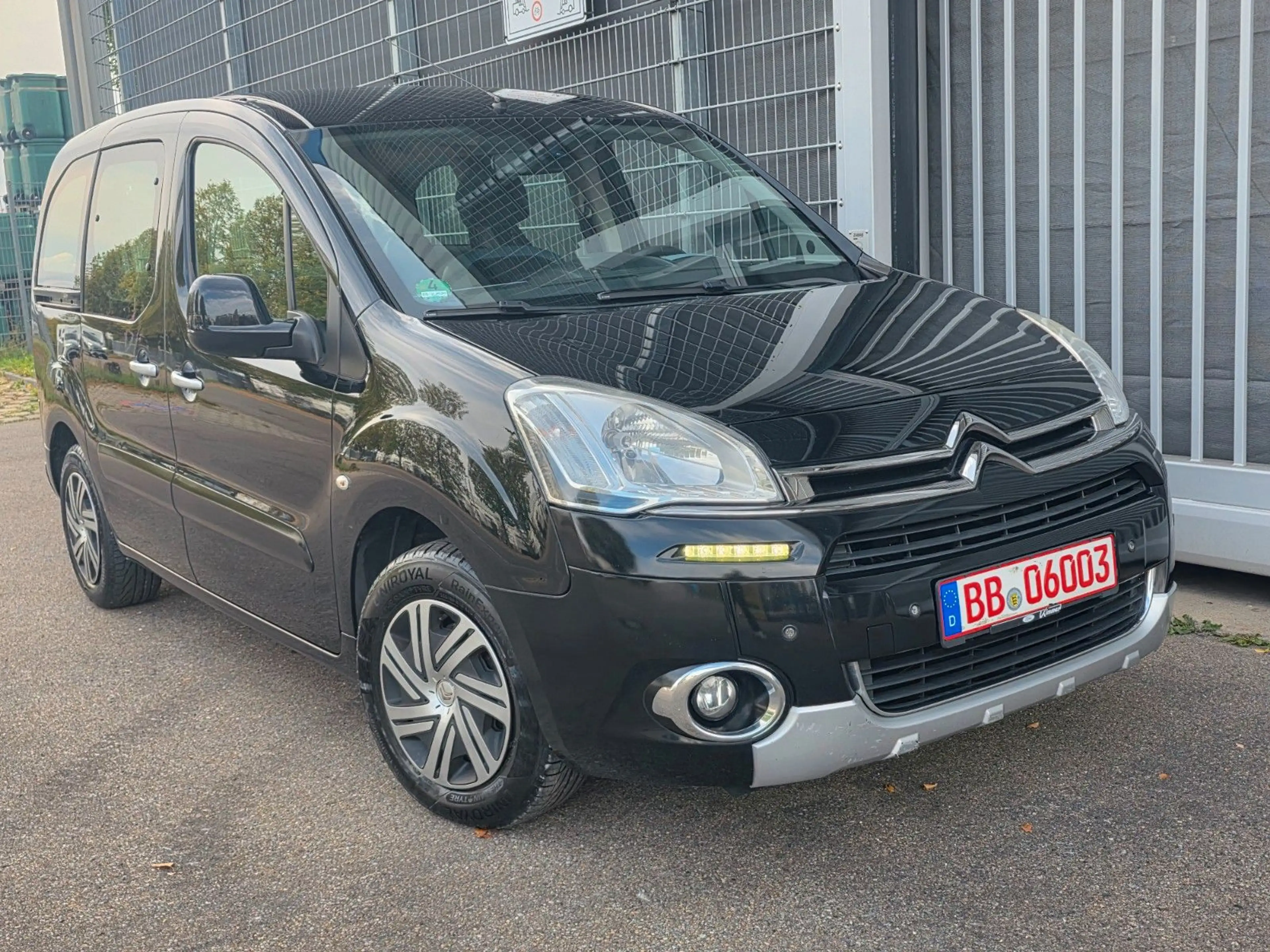 Citroen Berlingo 1.6/TÜV NEU/AUTOMATIK/KLIMA/PDC/TEMP. — photo 14