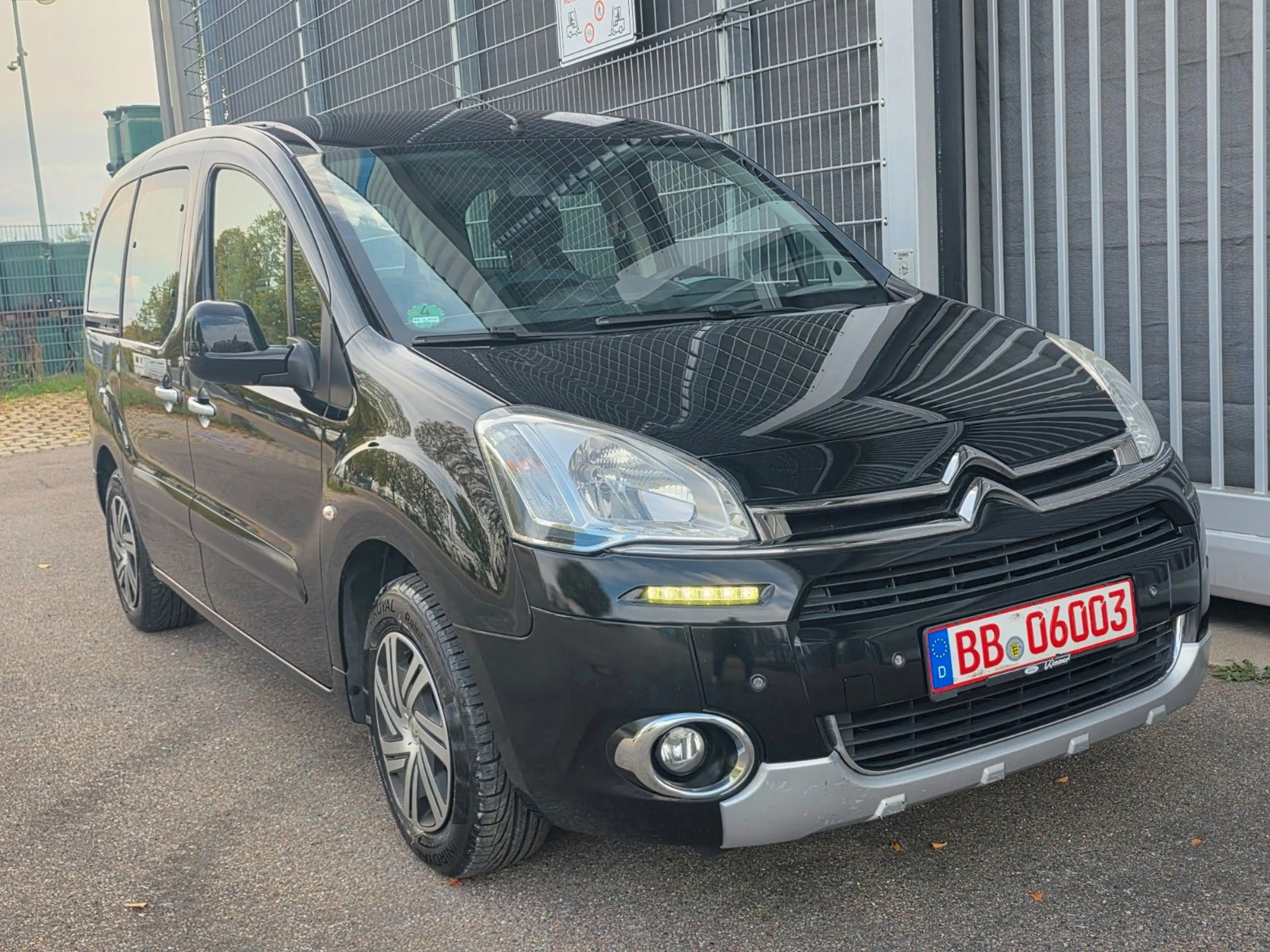 Citroen Berlingo 1.6/TÜV NEU/AUTOMATIK/KLIMA/PDC/TEMP.