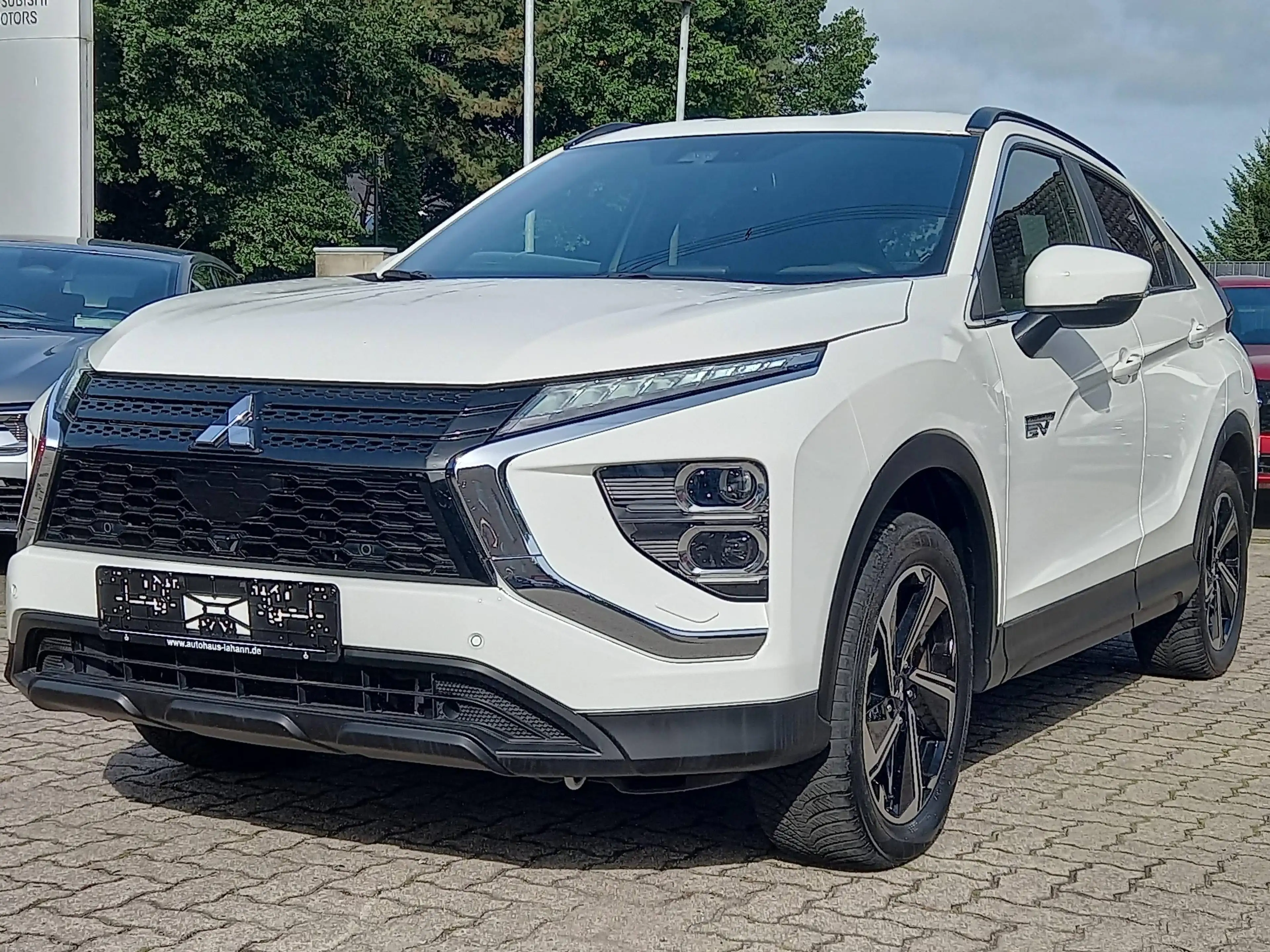 Mitsubishi Eclipse Cross Plus Hybrid 4WD