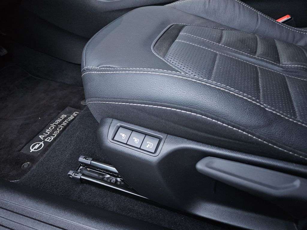 Opel Mokka E