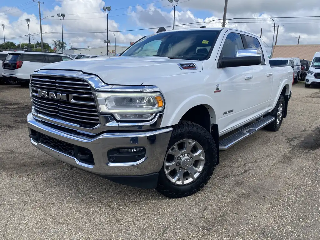 2019 RAM 3500 Laramie | Park-Sense | Reverse Cam | Remote Start — photo 2