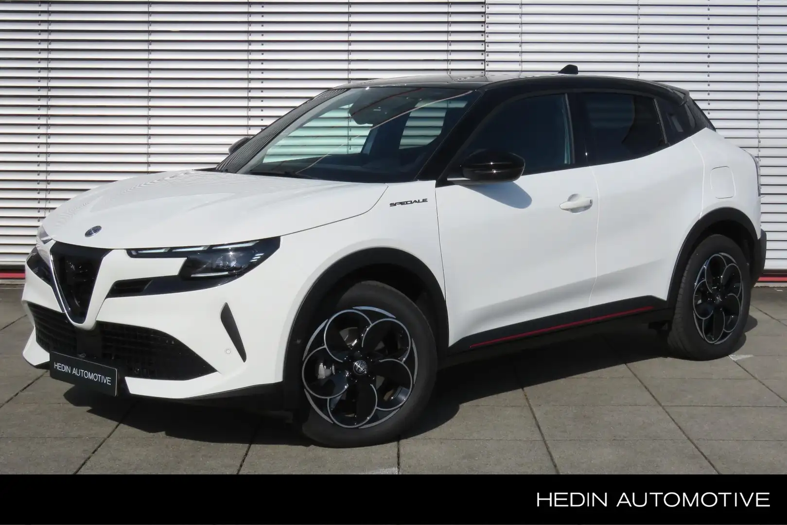 Alfa Romeo Junior Elettrica Speciale 54 kWh Sportpakket | Apple carp Wit - 1
