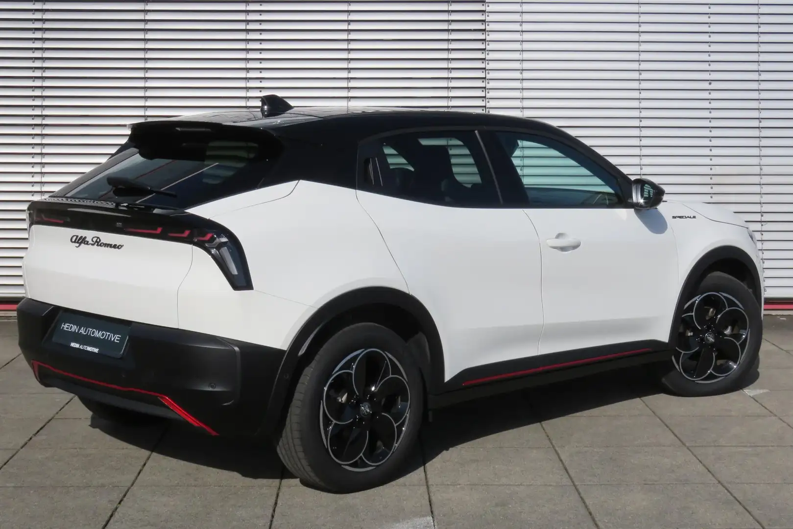 Alfa Romeo Junior Elettrica Speciale 54 kWh Sportpakket | Apple carp Wit - 2