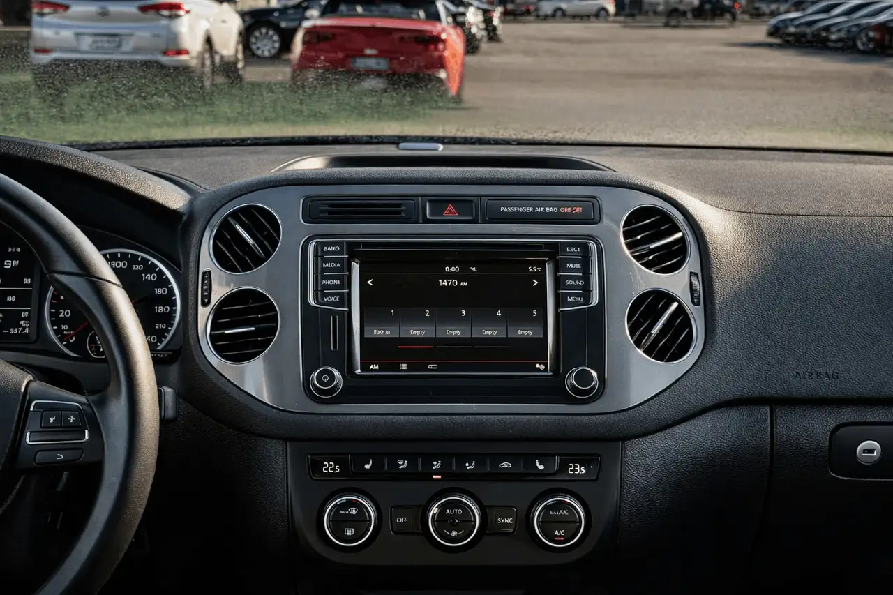 Volkswagen Tiguan снимка Volkswagen Tiguan