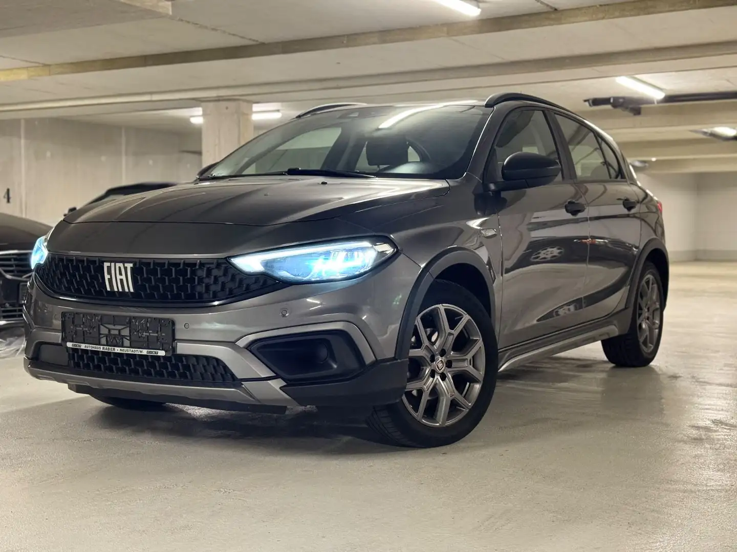 Fiat Tipo City Cross*2J Garantie*Kamera*LED*ACC Grau - 2