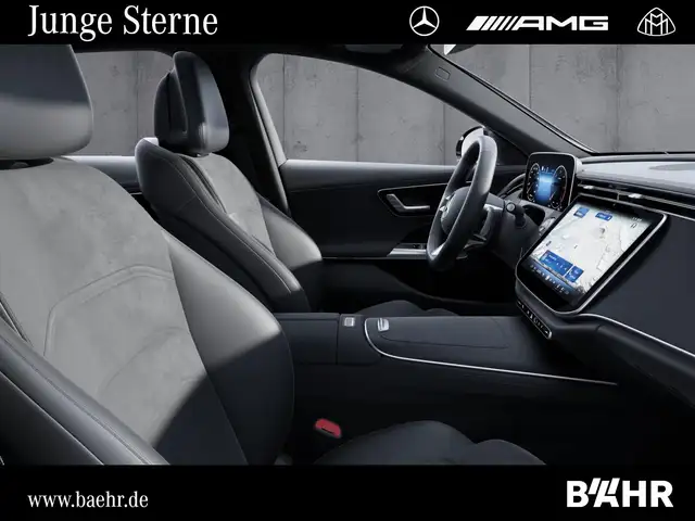 Mercedes-Benz E-Class view 4