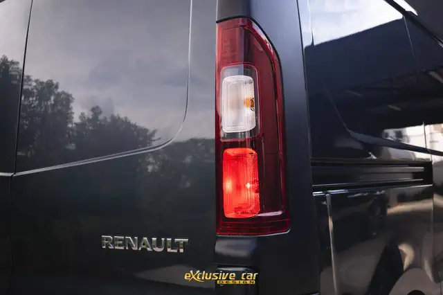 Renault Trafic view 12