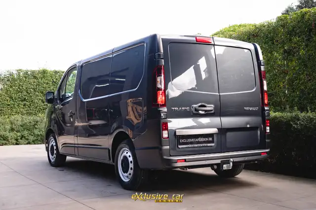 Renault Trafic view 7