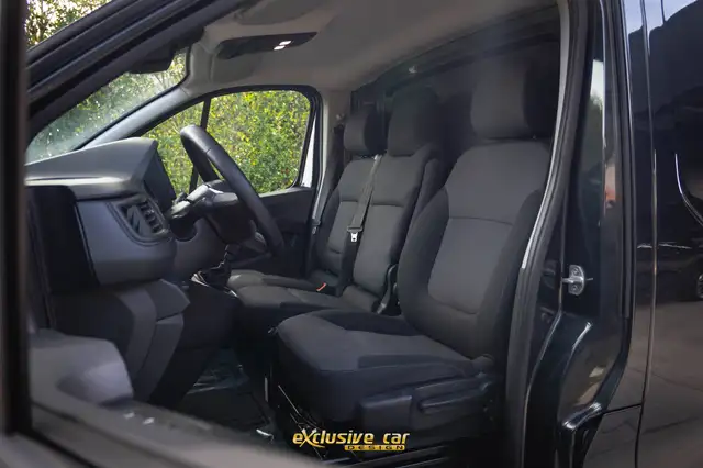 Renault Trafic view 14