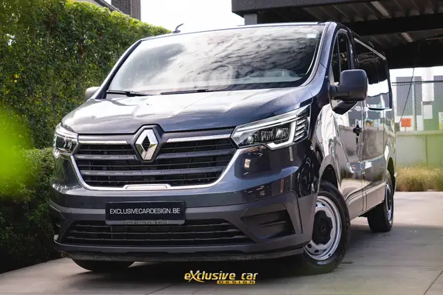 2022 Renault Trafic in Grey for sale