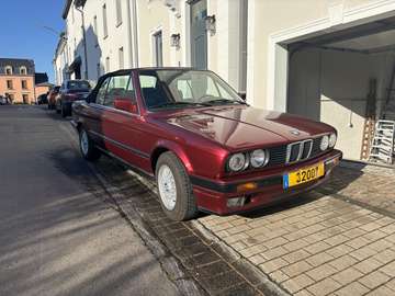 320i