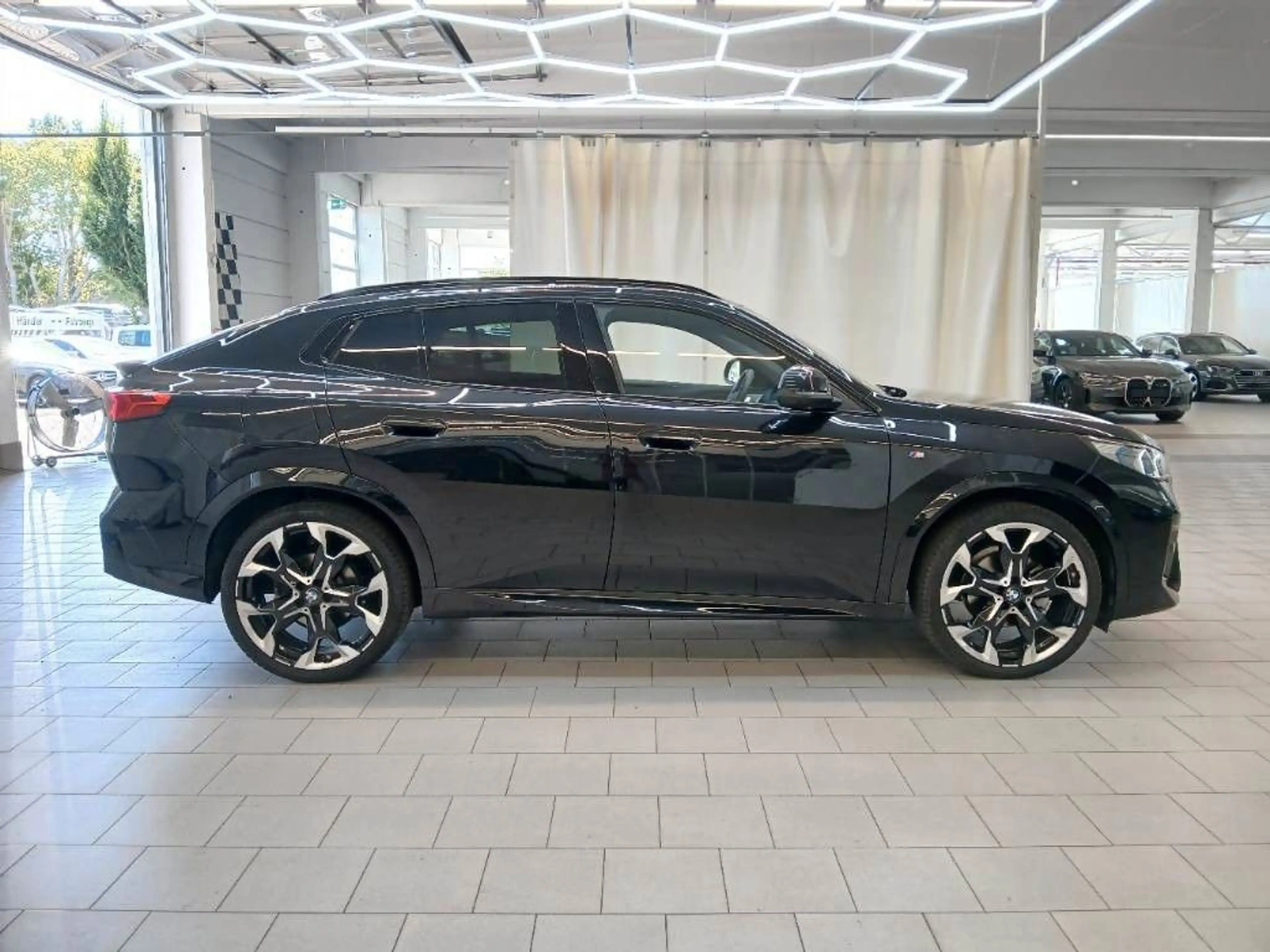 BMW X2 20xd M Sport ACC AHK H&K 360° Memory — photo 7