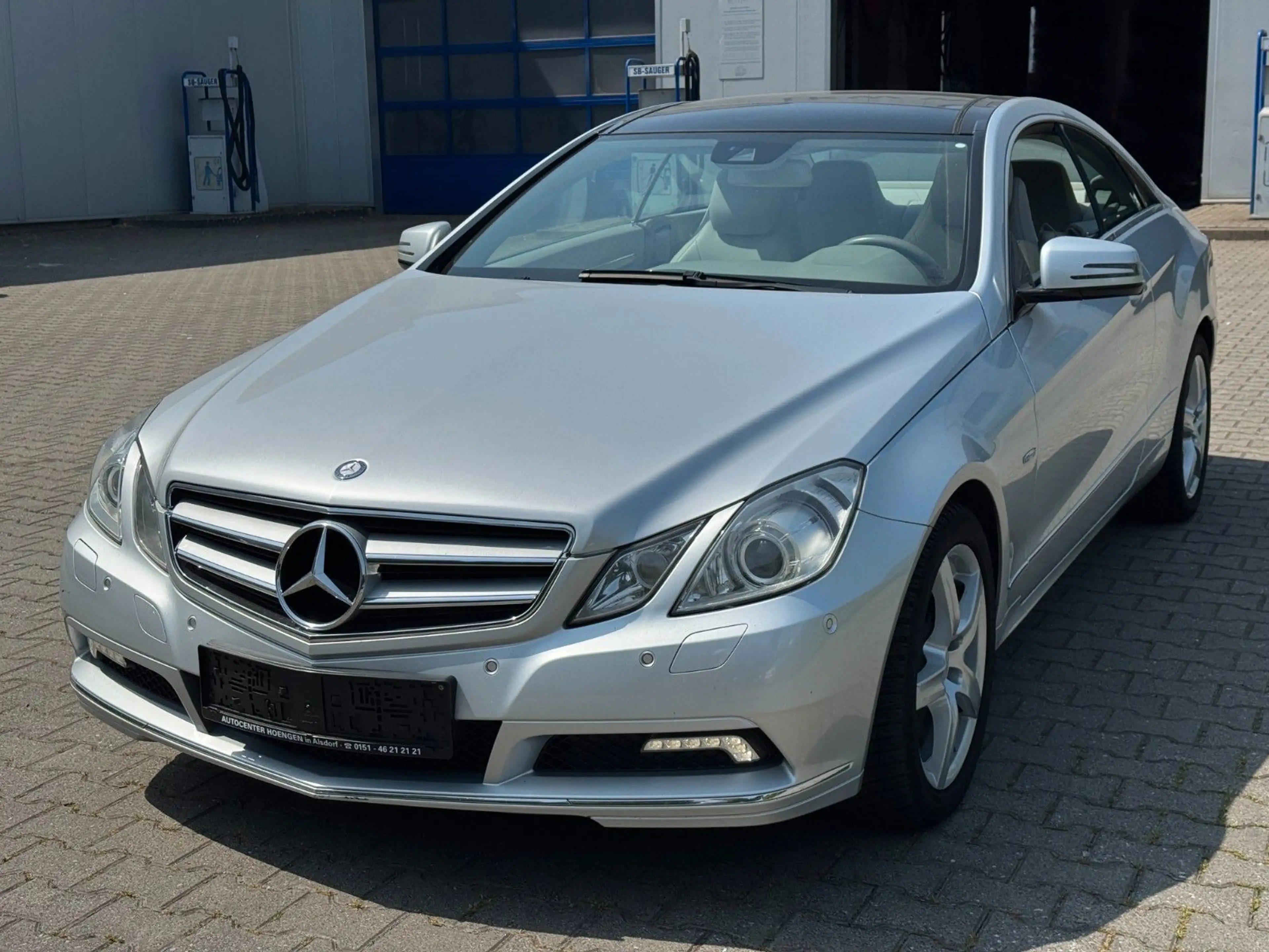 Mercedes-Benz E 350 Coupe CDI BlueEfficiency Navi* Panorama* — photo 6