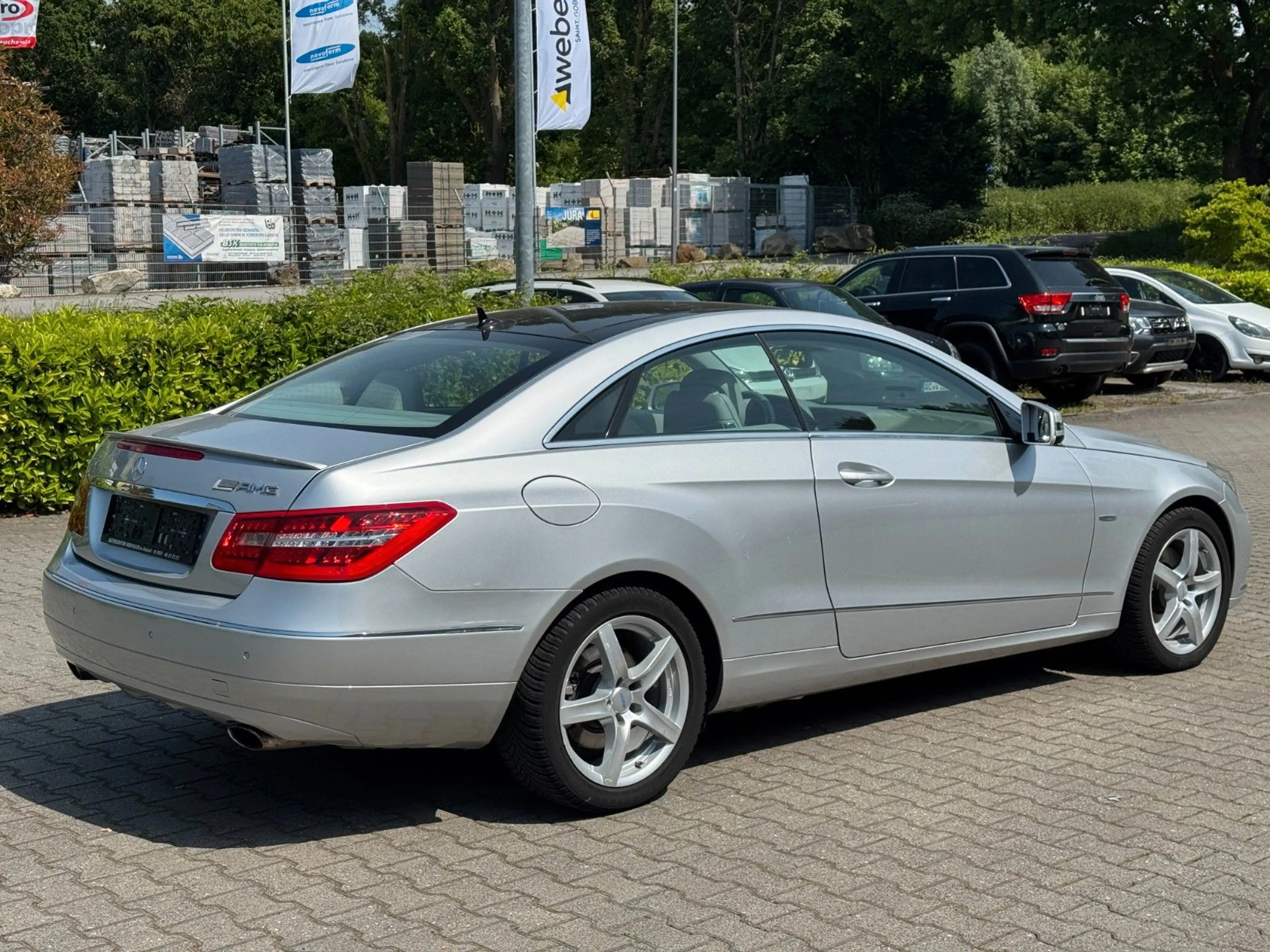 Mercedes-Benz E 350 Coupe CDI BlueEfficiency Navi* Panorama* — photo 10