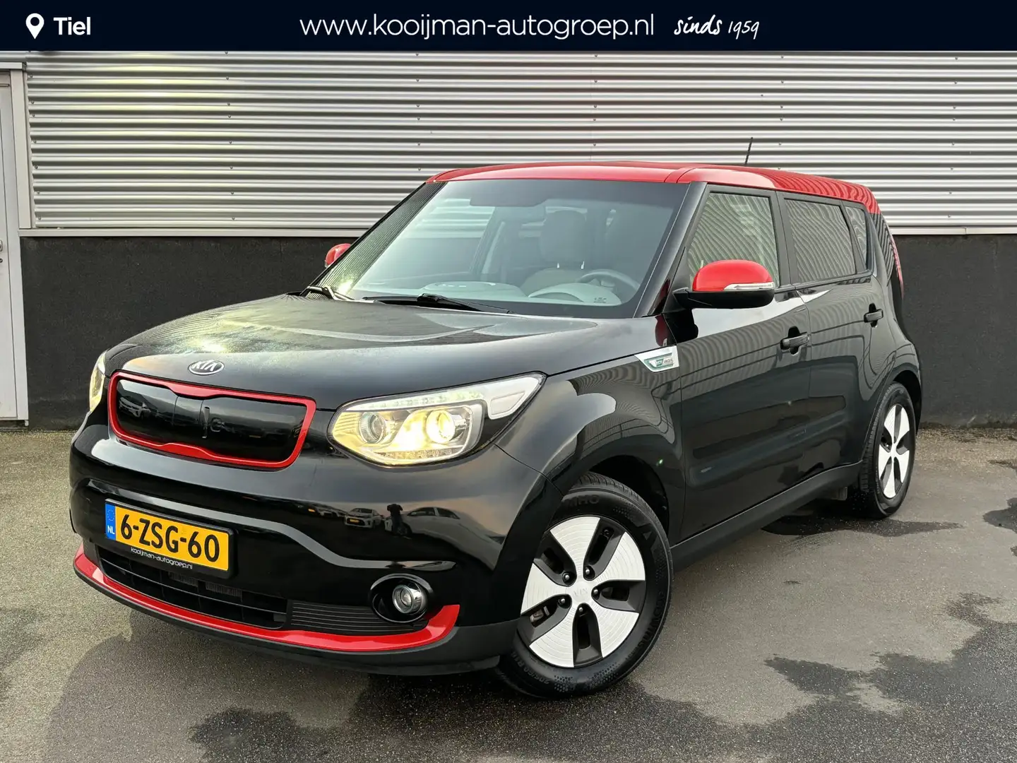 Kia Soul EV ExecutiveLine 27 kWh Navigatie, Stoelverwarming Zwart - 1