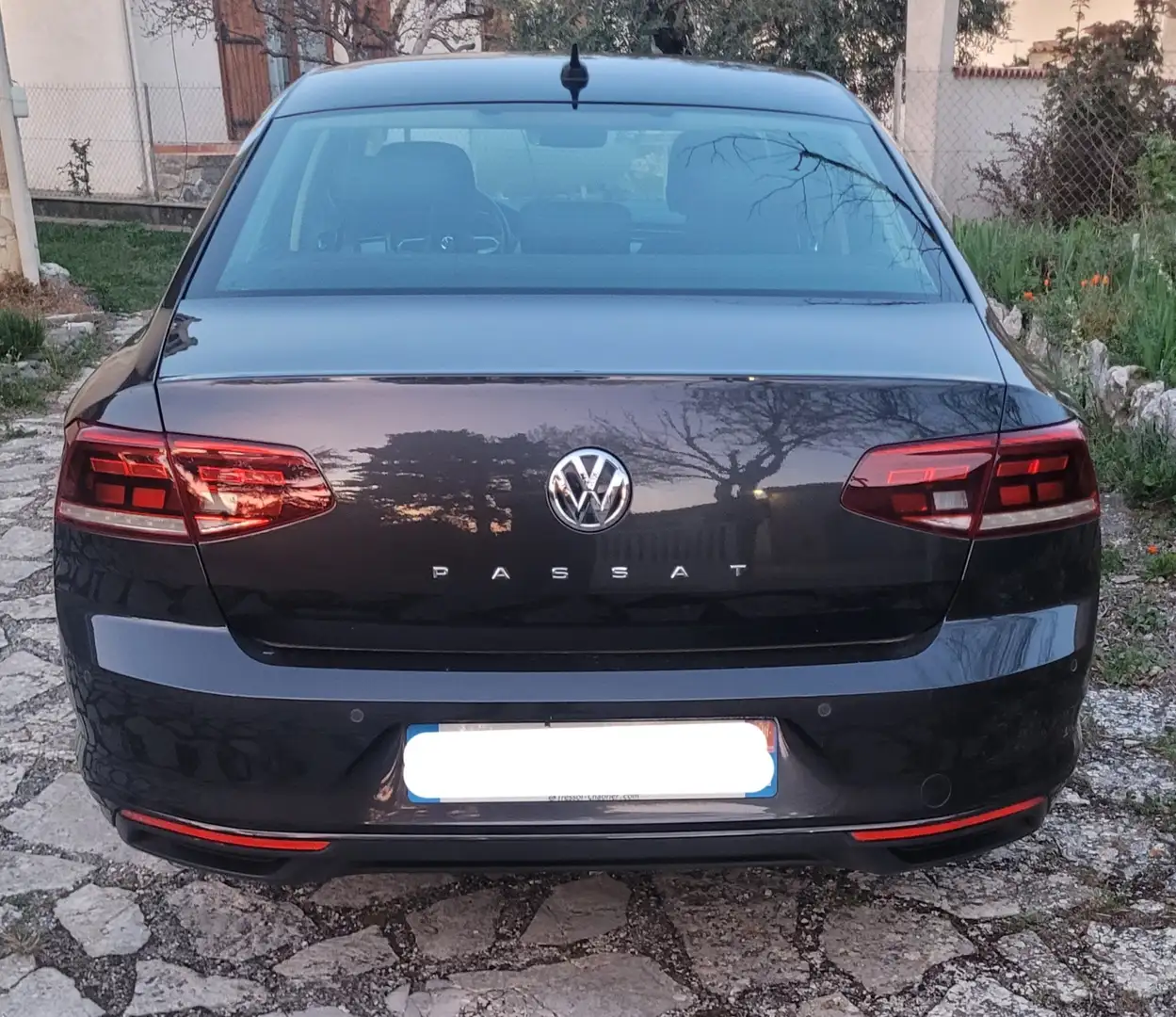 Volkswagen Passat 1.6 TDI 120 DSG7 Business Noir - 2