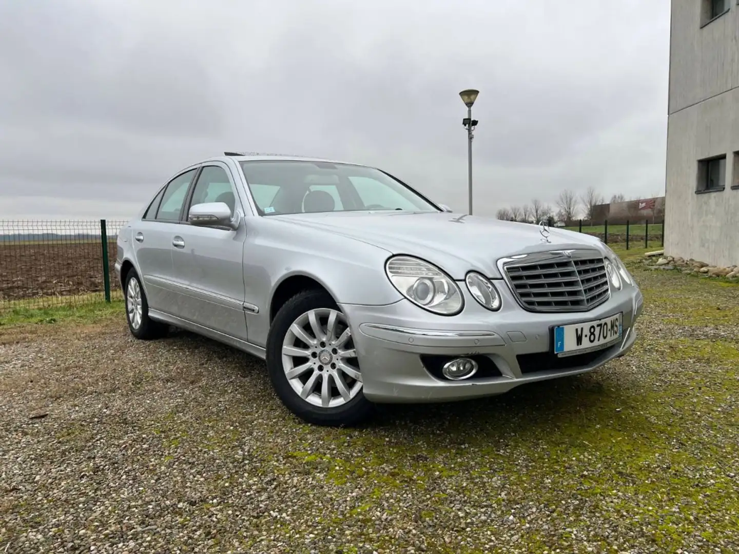 Mercedes-Benz E 230 230 Gris - 1