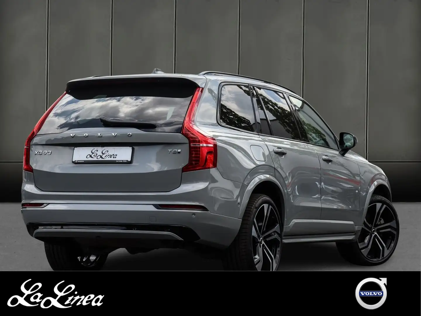 Volvo XC90 T8 AWD Ultra Dark NP:108.559,-//FOUR-C/B&W/AHK Gris - 2