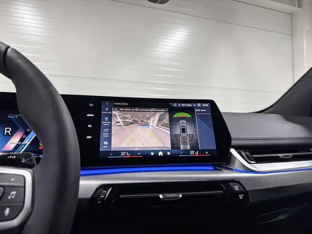BMW 2 Series view 14