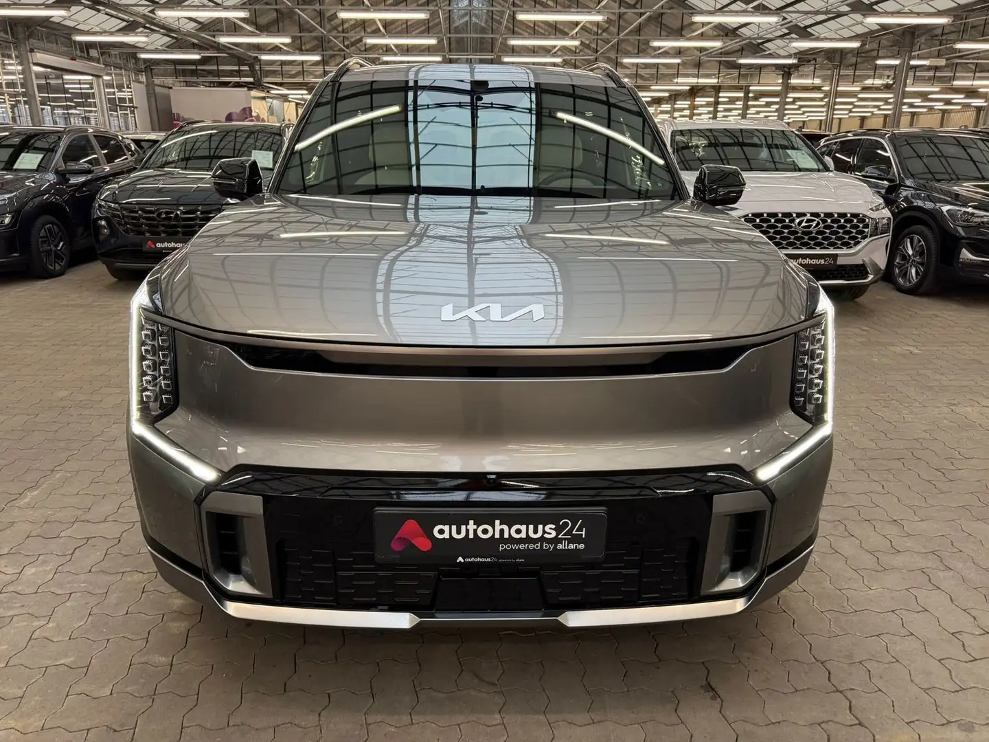 Kia EV9 GT-line  Launch Edition|4WD|99,8 kWh Grau - 2
