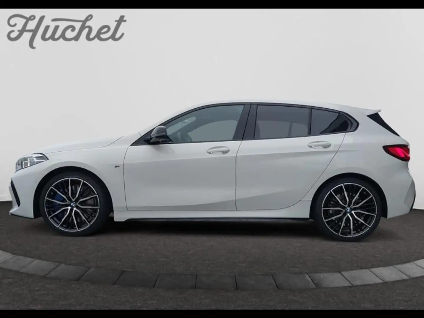 BMW 135 M135iA xDrive 306ch Edition M Sport Pro Blanc - 2