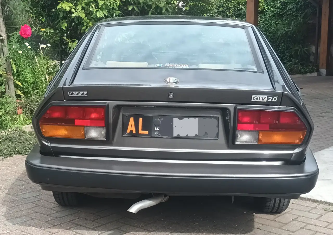 Alfa Romeo GTV 2000, foto 3