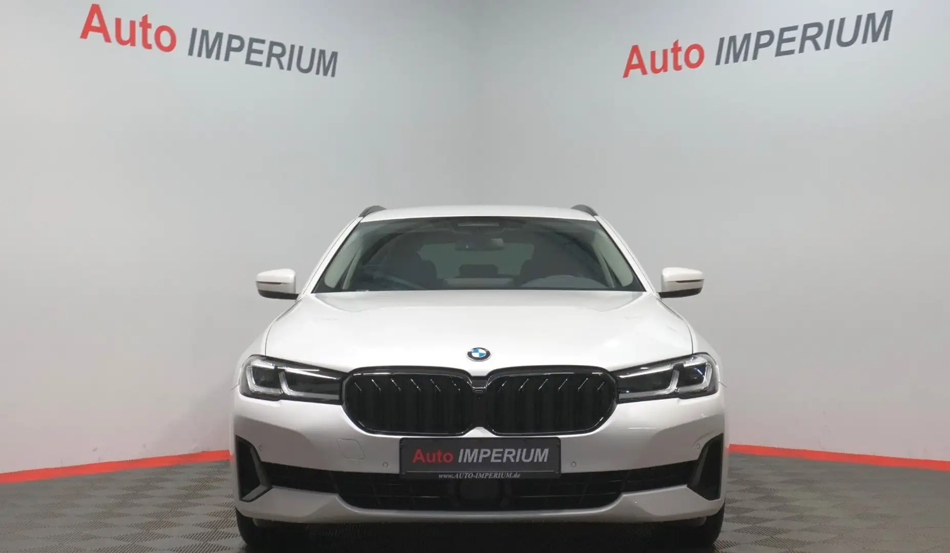 BMW 540 i xDrive Touring*ACC*DAB*RfK*LEDER* Weiß - 2