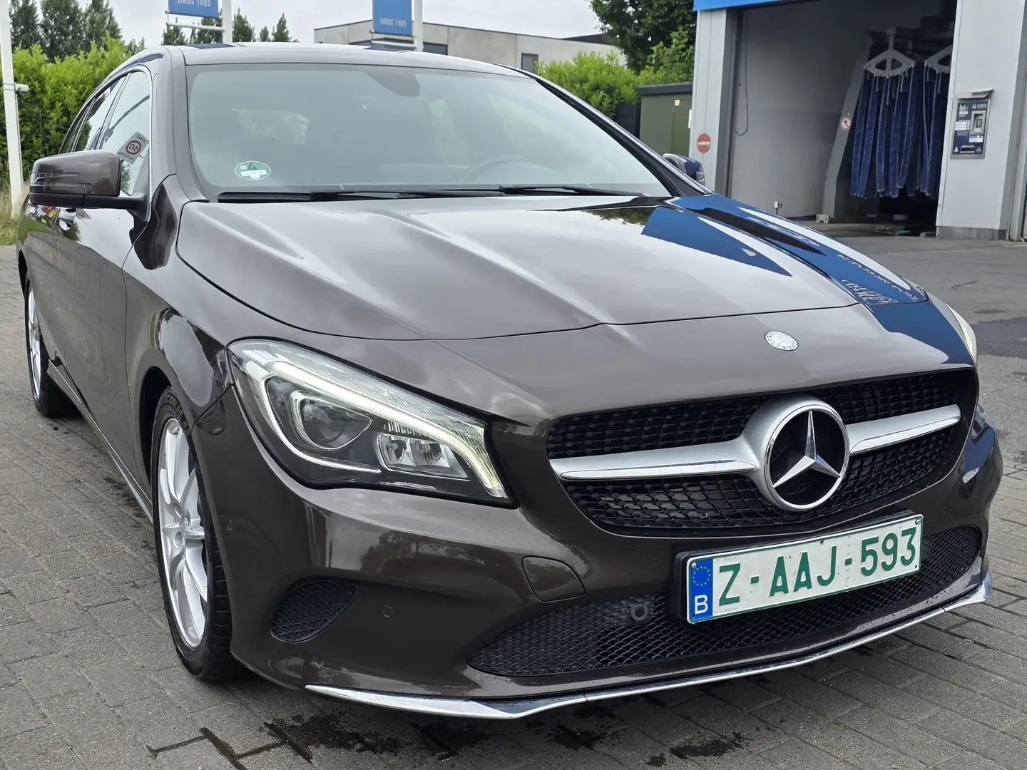 Mercedes-Benz CLA 200 d Brun - 1
