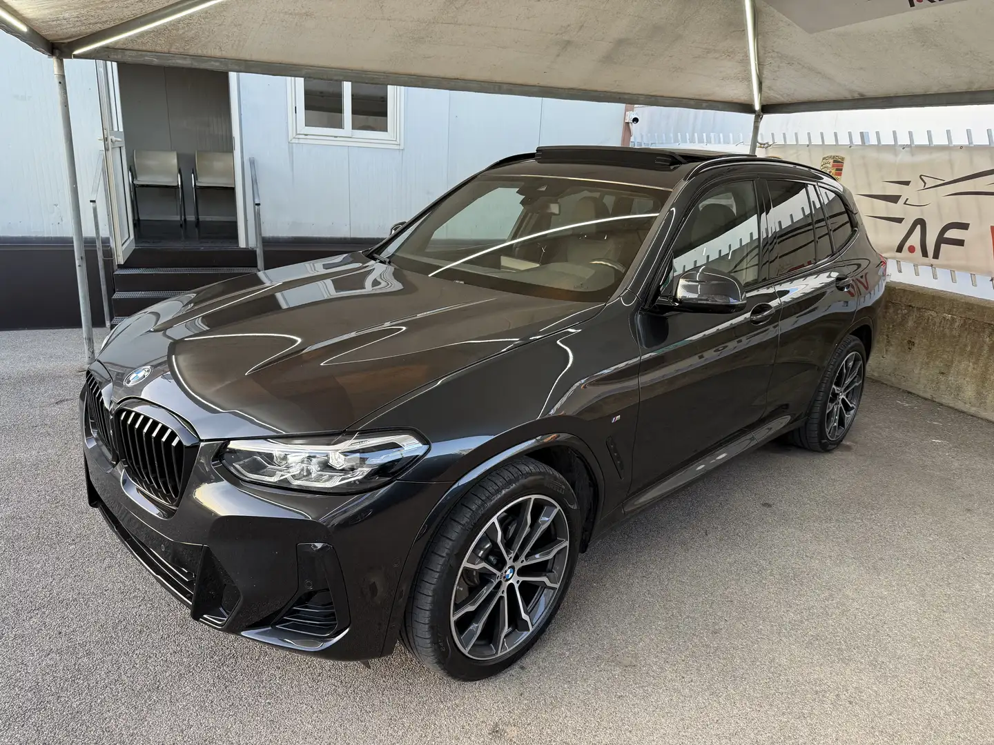 BMW X3 xdrive20d mhev 48V Msport auto tetto apribile Schwarz - 2