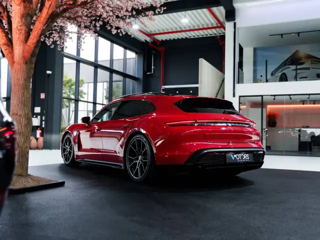 Porsche Taycan view 3