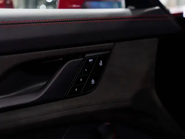 Porsche Taycan view 14