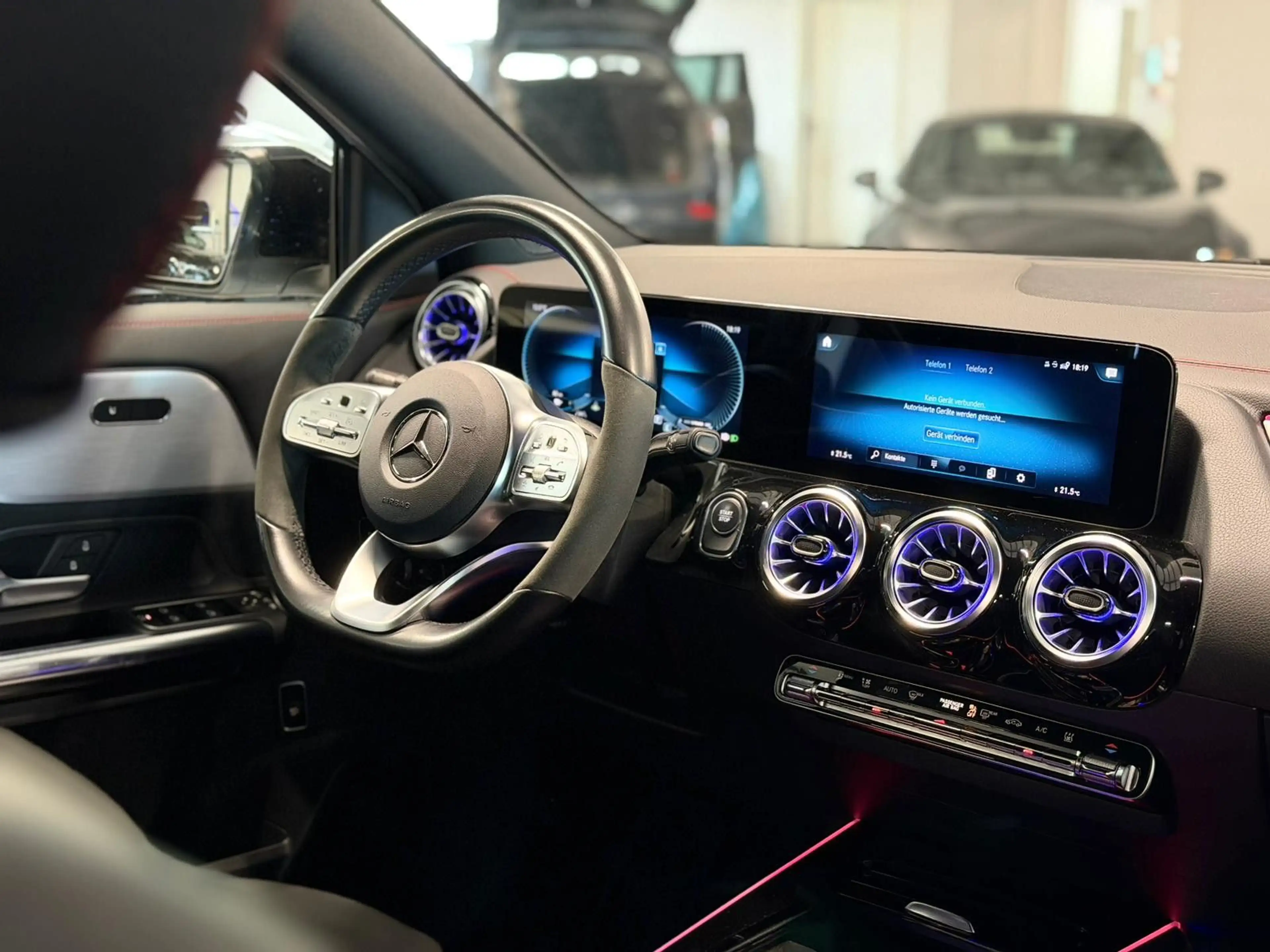 Mercedes-Benz EQA EQA 250 AMG NIGHT+LED+KAM+TEMP+94,6SOH — photo 10