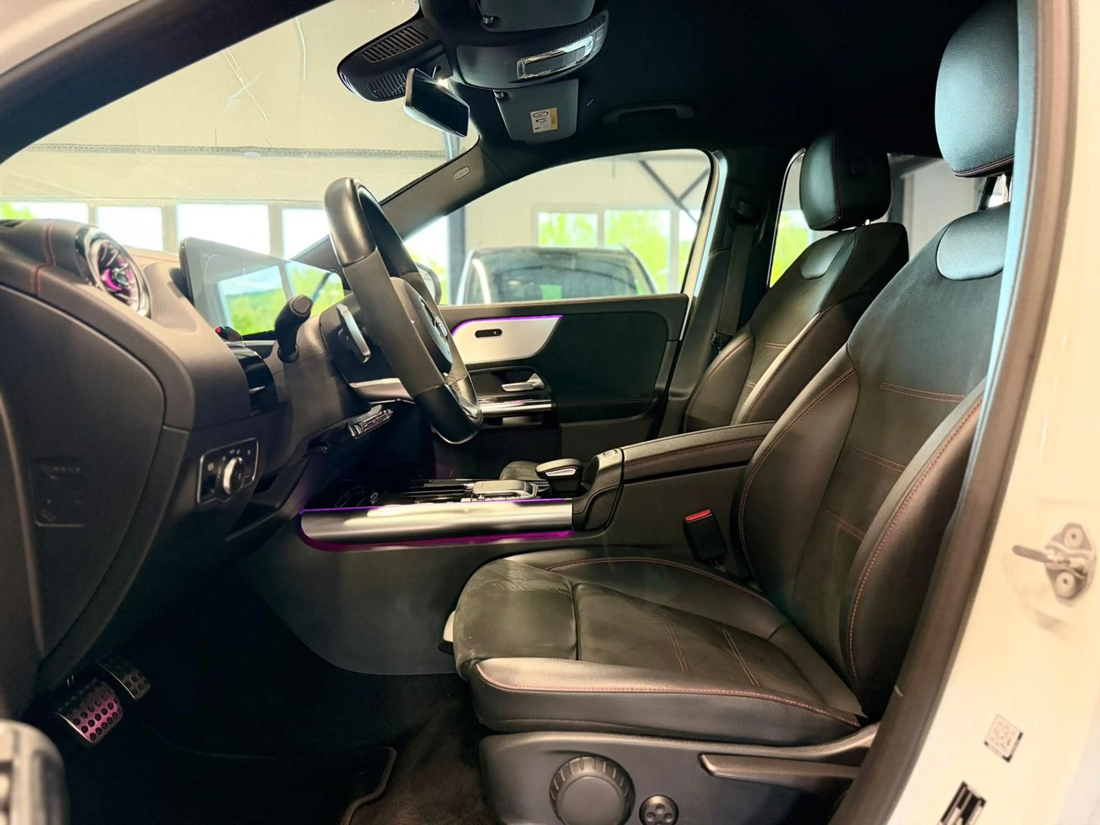Mercedes-Benz EQA EQA 250 AMG NIGHT+LED+KAM+TEMP+94,6SOH — photo 13