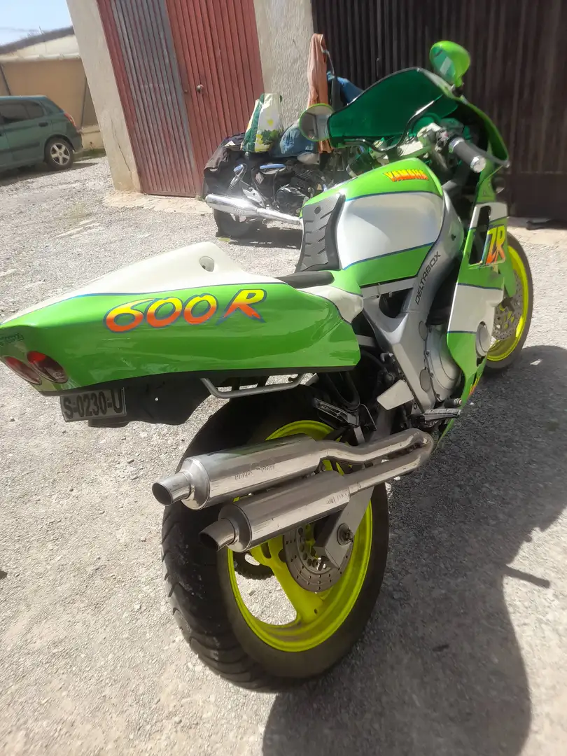 Yamaha FZR 600 Genesis Blanco - 1