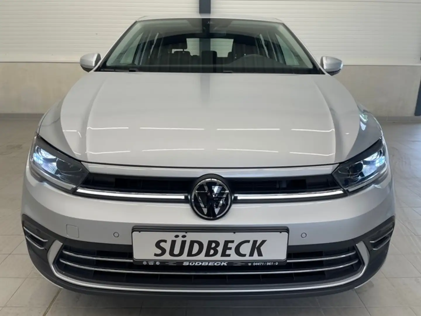 Volkswagen Polo VI 1.0 TGI APP+MATRIX+LANE+ACC+KAMERA Silber - 2