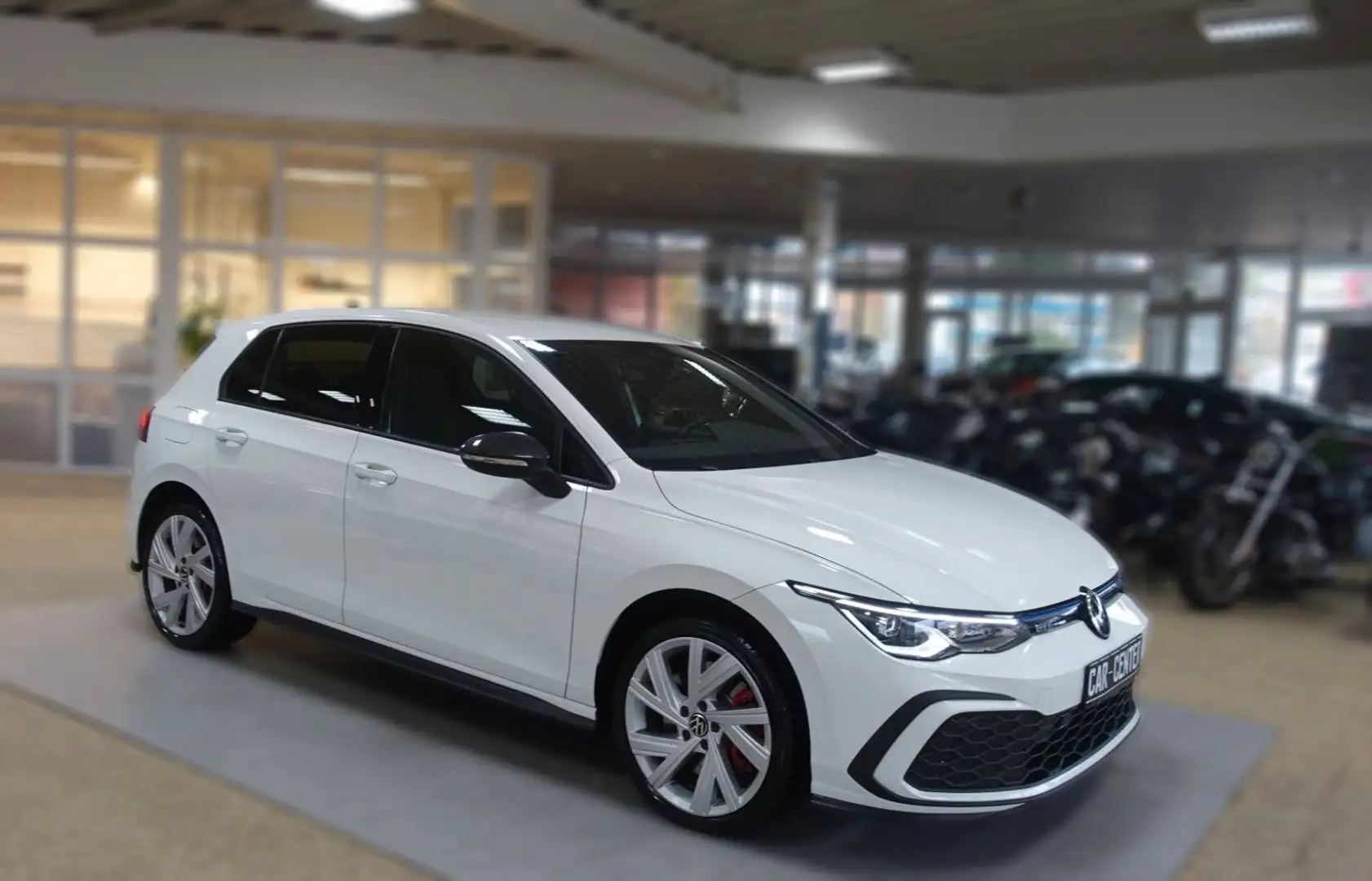 Volkswagen Golf VIII Lim. GTE eHybrid;NAVIG AAC LAN PDC ALS Weiß - 2