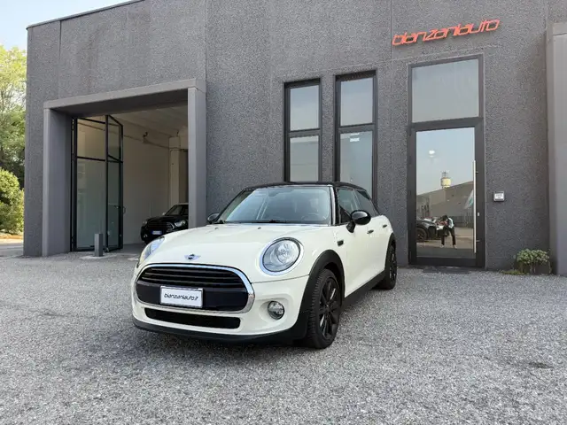 MINI Cooper D 1.5 D Boost 5p