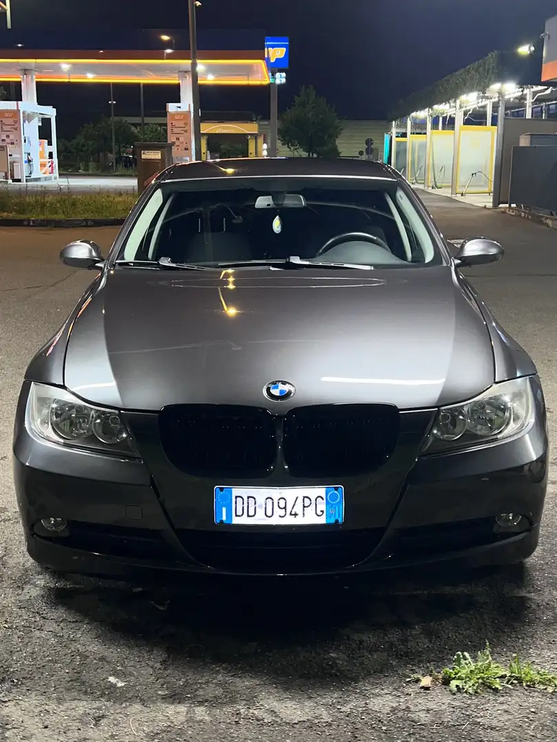 BMW 320 BMW 320i Touring E91 Grey - 1