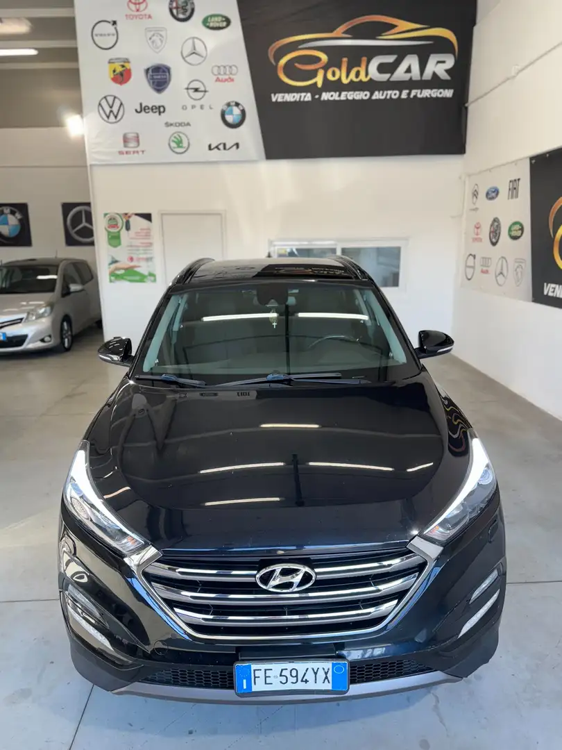 Hyundai TUCSON Tucson II 2015 2.0 crdi Xpossible 4wd 136cv auto Nero - 2