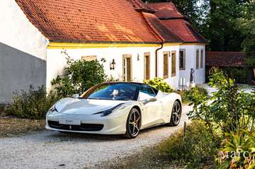 Italia /AFS / Lift /Daytona Seats / Bianco Avus over Cuoio