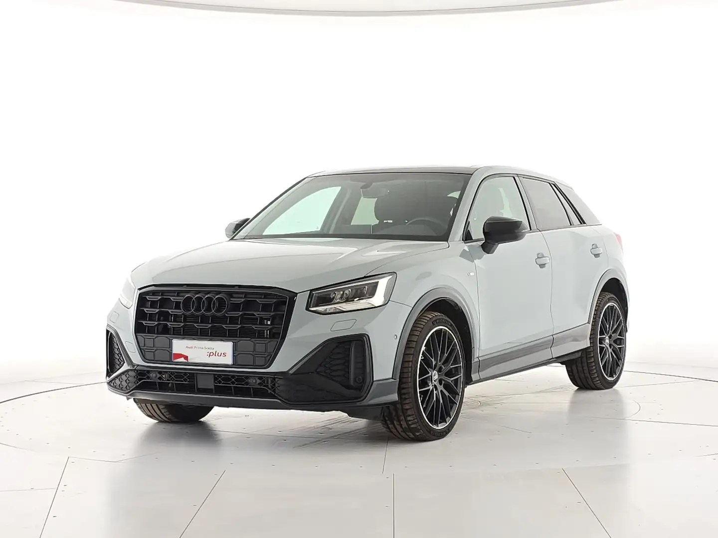 Audi Q2 35 2.0 tdi identity black s-tronic Gris - 1